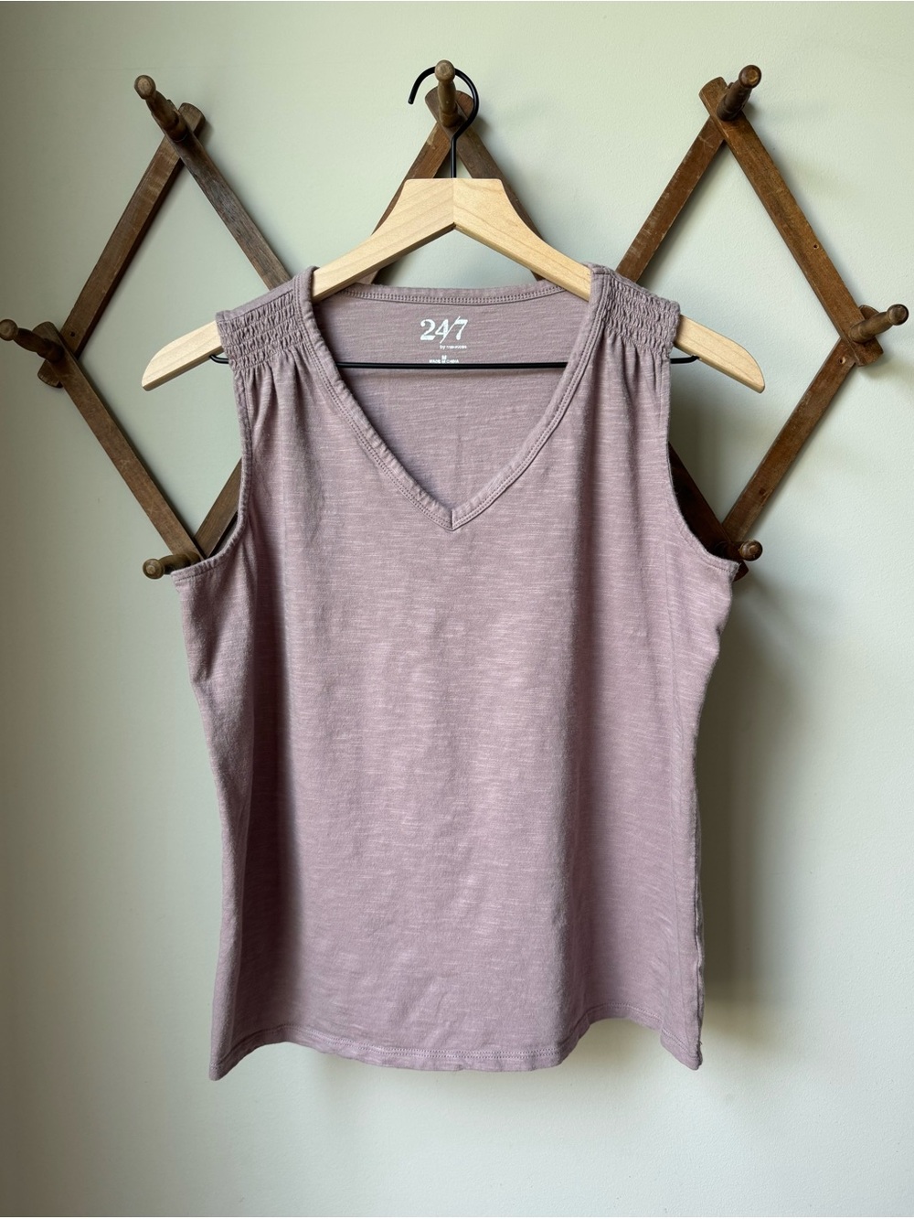 Maurice’s 24/7 Morgan V Neck Tank Top Size Medium